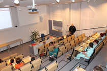 Jäsentilaisuus OASissa 9.4.2013